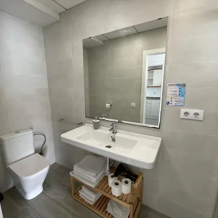 Planta Baja Con Patio Interior De Lujo 아파트 카라펠