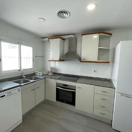 Planta Baja Con Patio Interior De Lujo * 카라펠