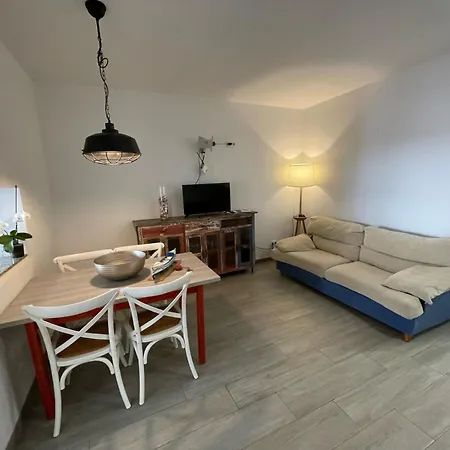 Apartment Planta Baja Con Un Patio Interior En El Centro De