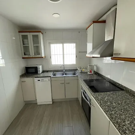 Planta Baja Con Patio Interior De Lujo 아파트 카라펠