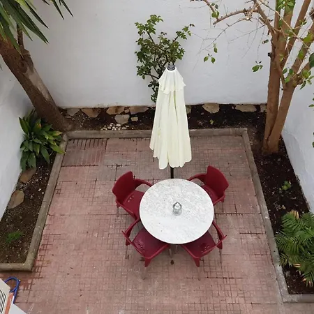 Planta Baja Con Patio Interior De Lujo 아파트